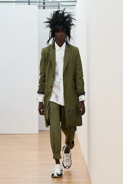 Look 1
